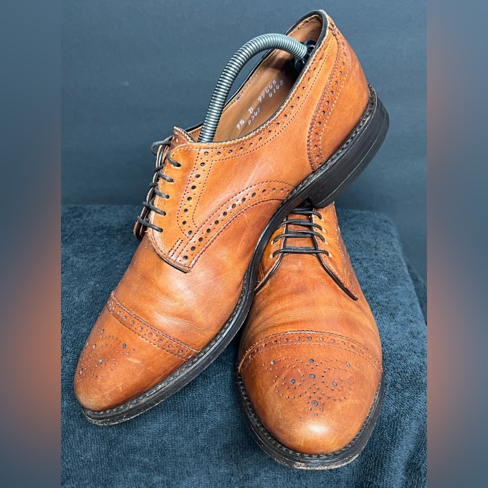Allen Edmonds Sanford Tan Leather Cap Toe Medallion Men's Dress Shoes 9.5 D - Picture 2 of 10